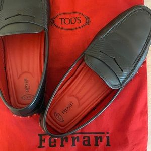 Tod’s for Ferrari black leather shoes